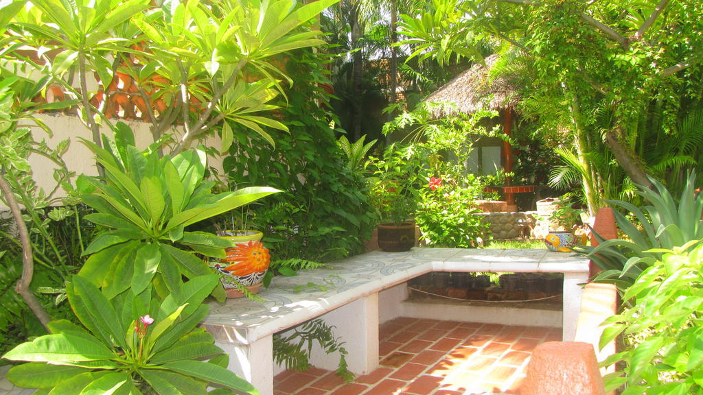 La Paloma Oceanfront Retreat Hotel San Patricio Melaque Bagian luar foto