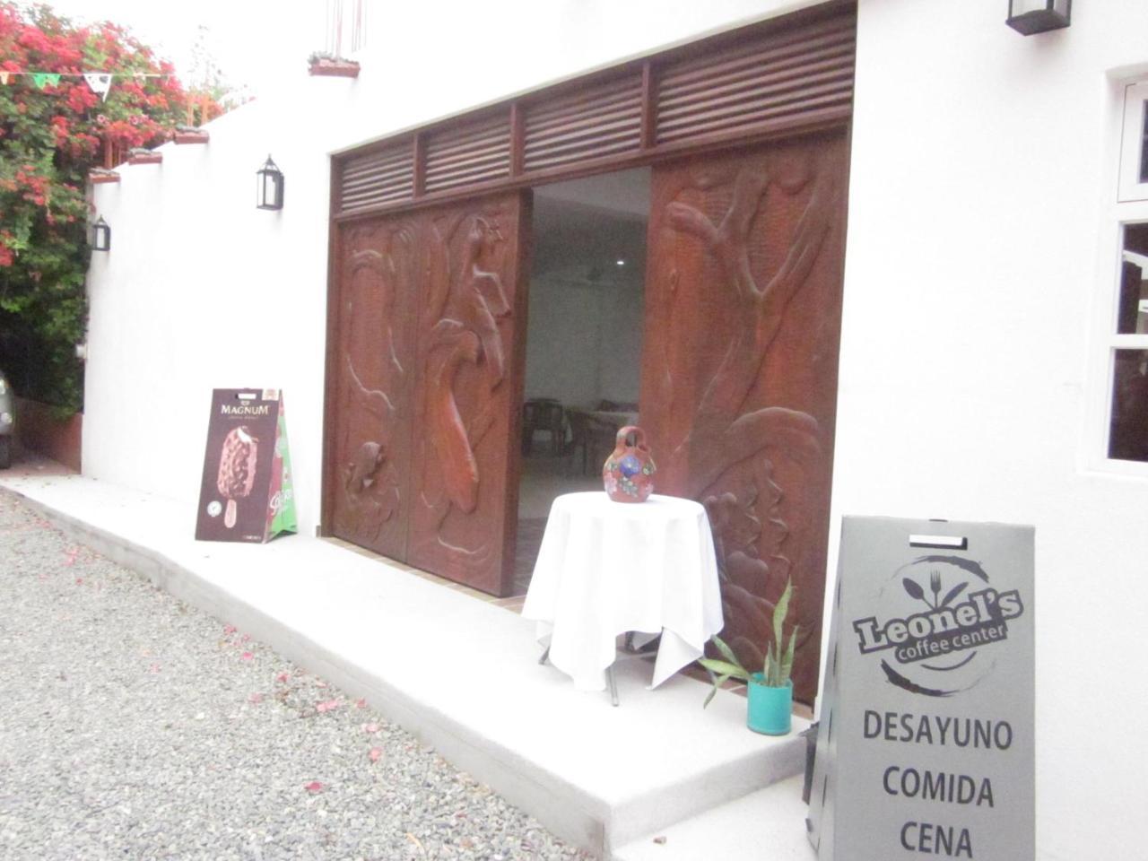 La Paloma Oceanfront Retreat Hotel San Patricio Melaque Bagian luar foto